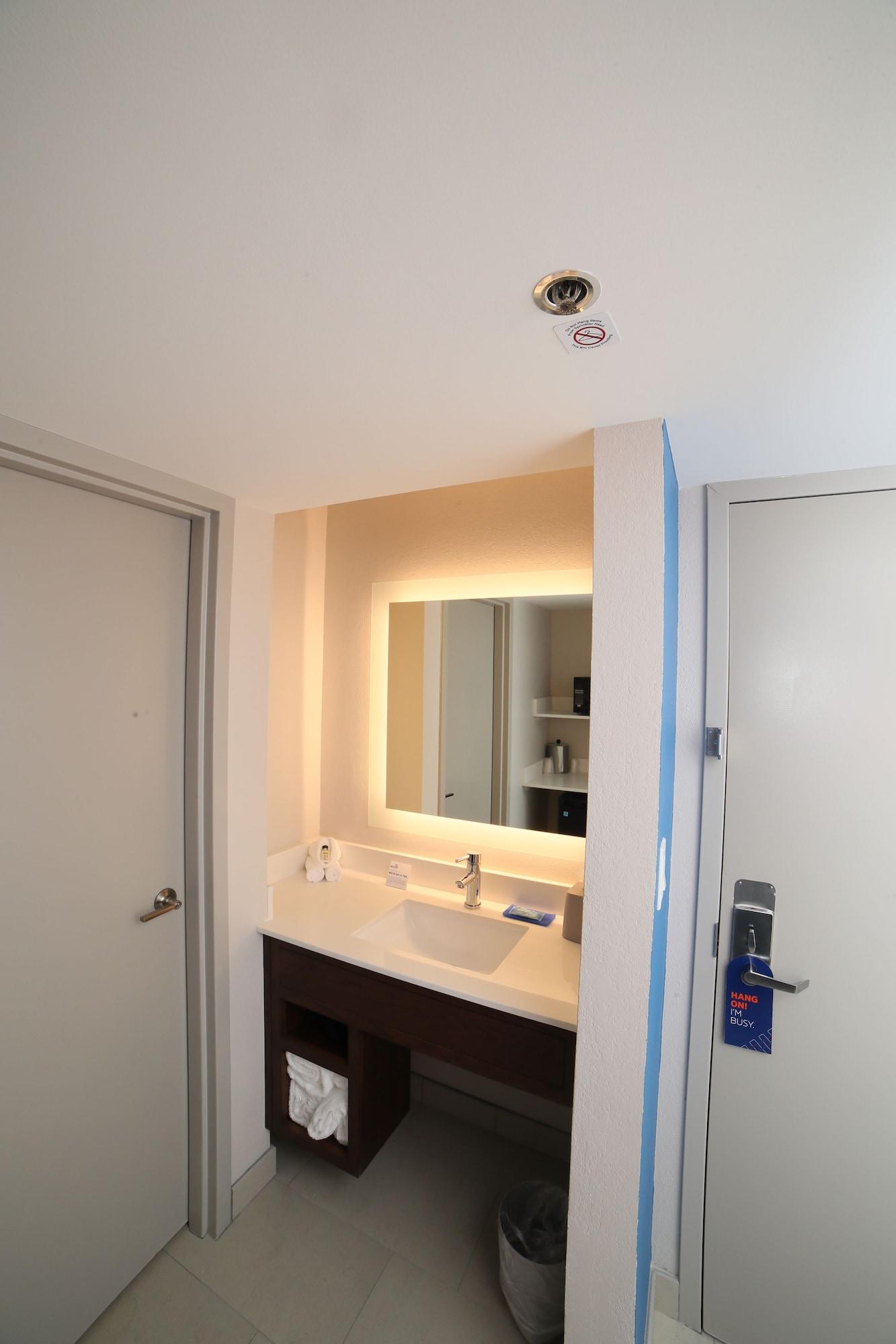 Holiday Inn Express Naperville By Ihg Eksteriør bilde