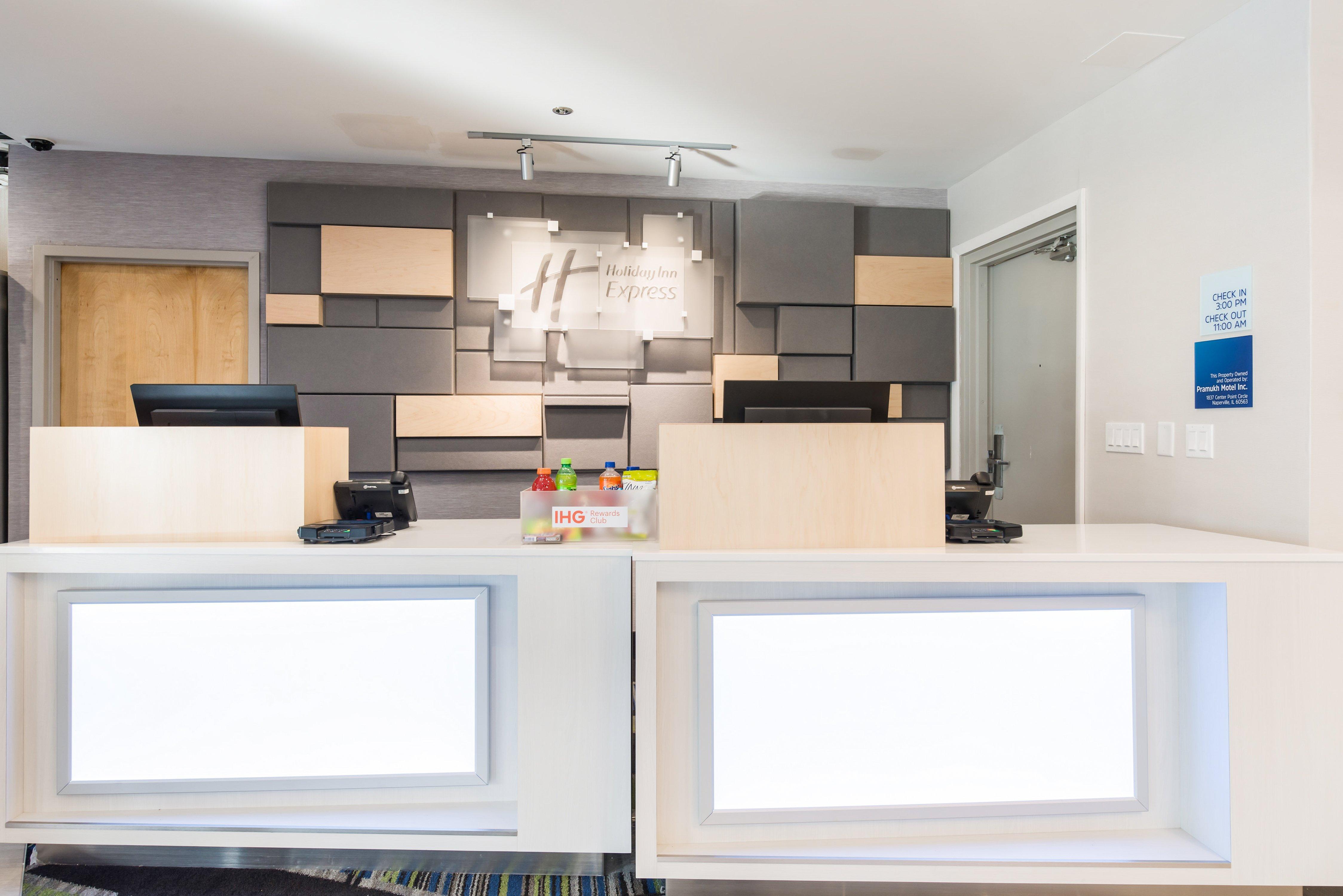 Holiday Inn Express Naperville By Ihg Eksteriør bilde