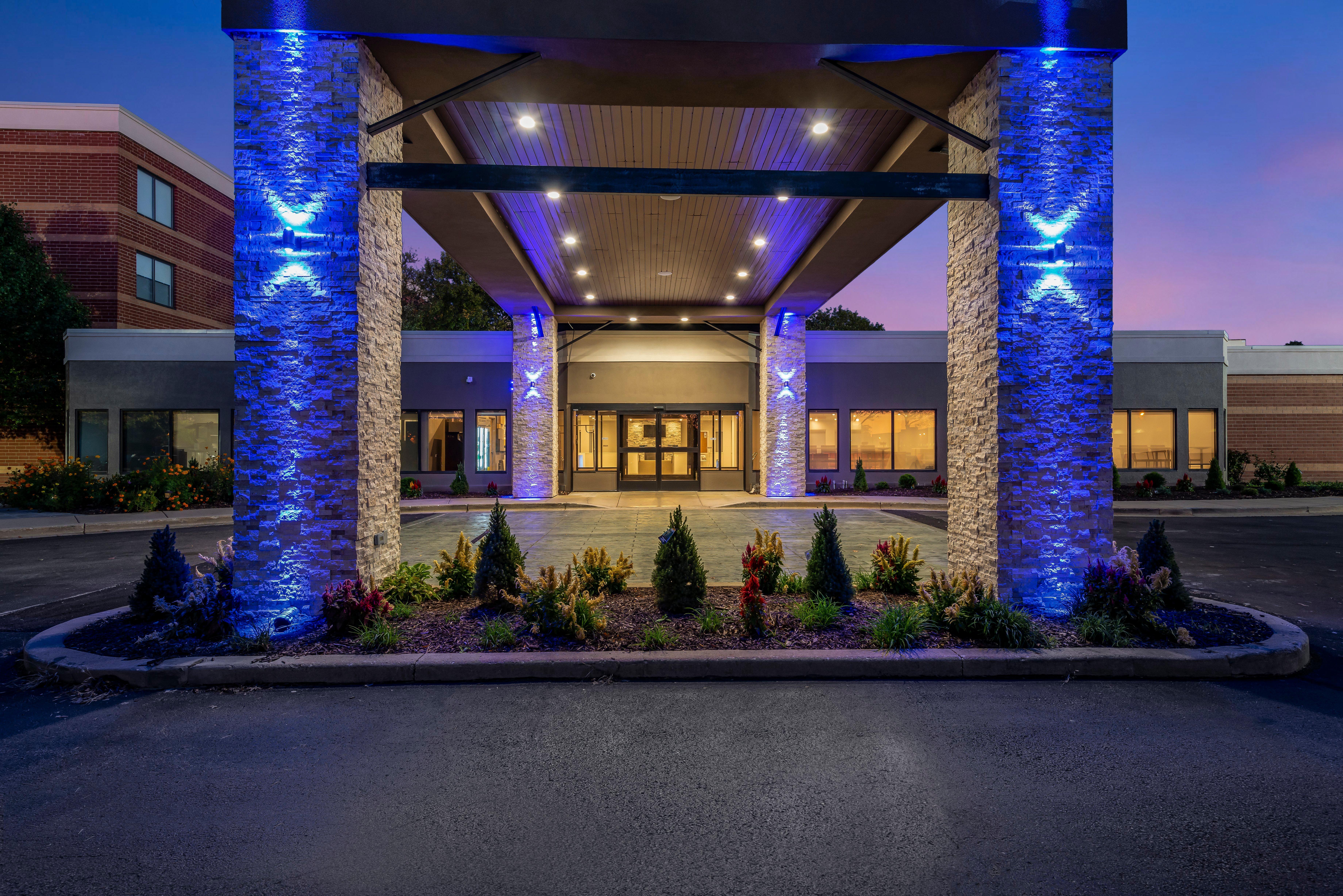 Holiday Inn Express Naperville By Ihg Eksteriør bilde